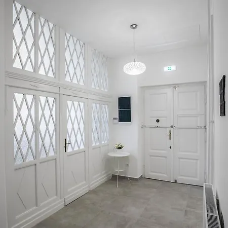 Apartment Center *