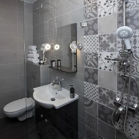Apartment Center